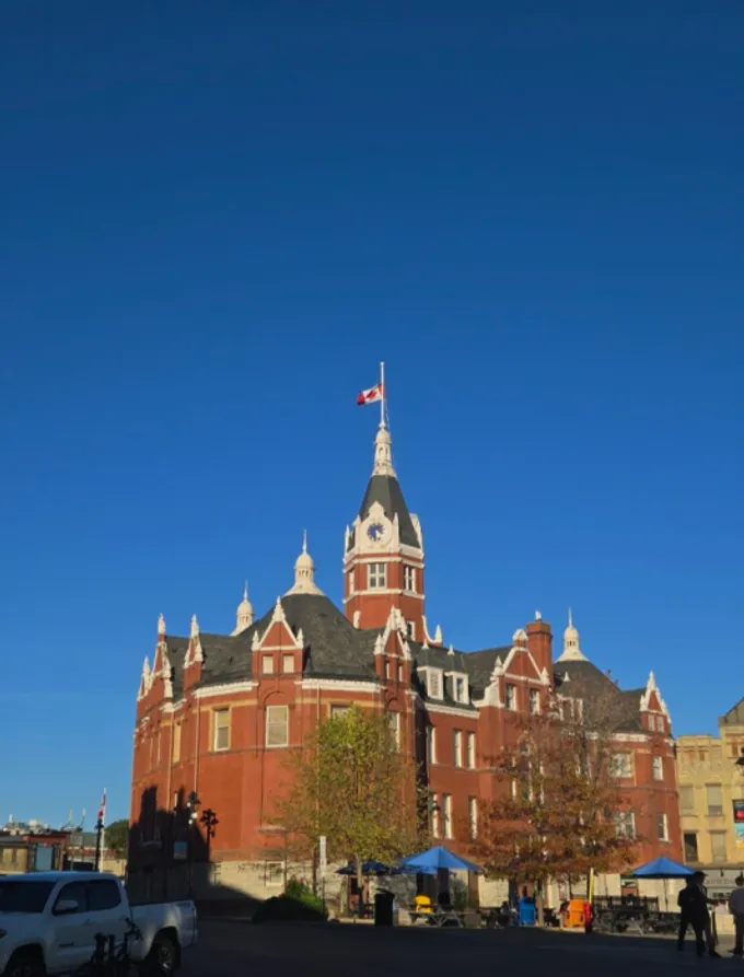 Default dark gradient